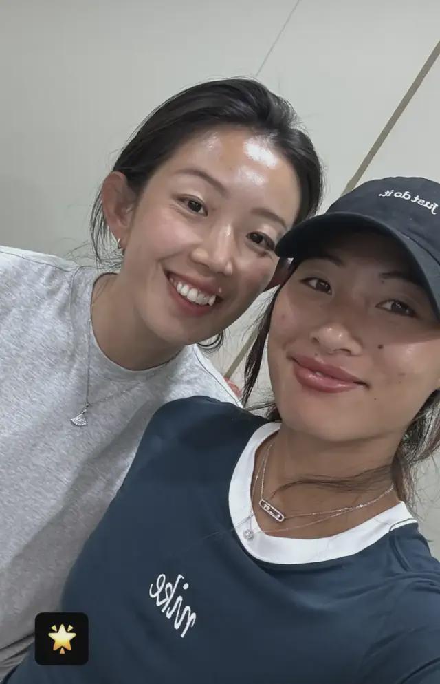 戴Messika赢球！冠军珠宝有啥玄学～必一运动·(B-Sports)网站郑钦文(图15)