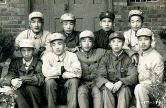 判时他一个动作为何让特务不敢靠近主席bsport体育周总理传奇警卫重庆谈