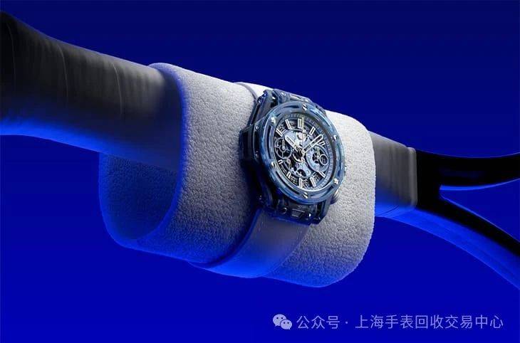 宇舶这款Big Bang充满为球王量身打造特殊设计bsport体育网球巨星乔科维奇终于有联名表了！(图5)