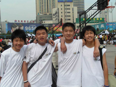 汉赛区小记者专栏--街球挑战赛必一b体育app网页版登录武(图3)